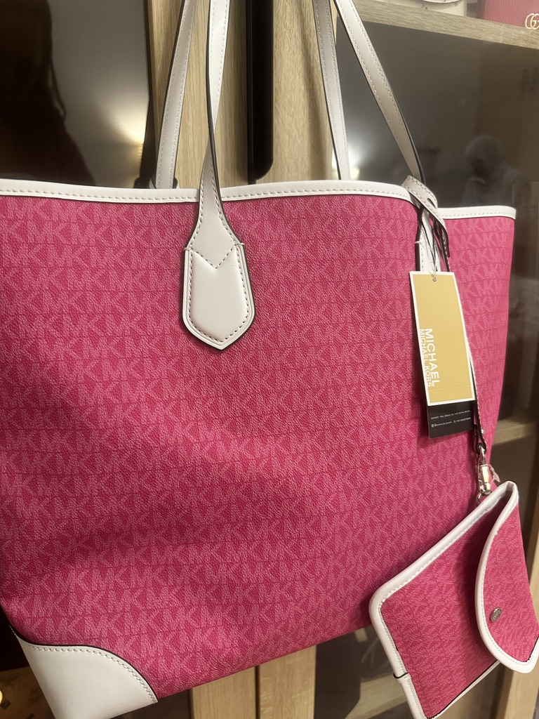 Michael Kors Jet Set Tote